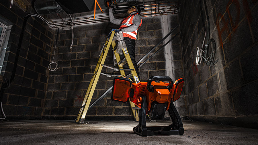 lampe triple panneaux BLP18-0 AEG lampe triple panneaux BLP18-0 AEG